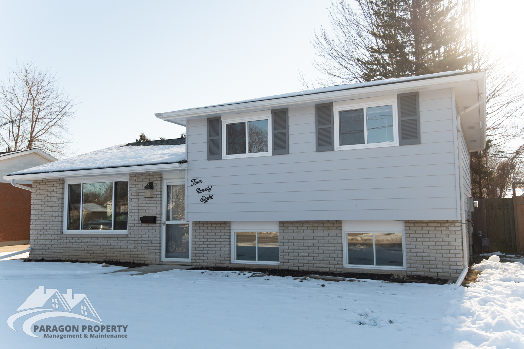 498 McNaughton Avenue West