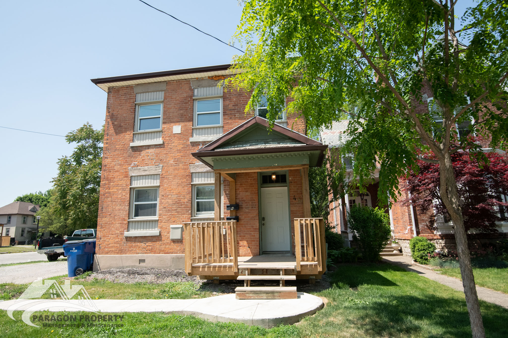 48 Adelaide Street North