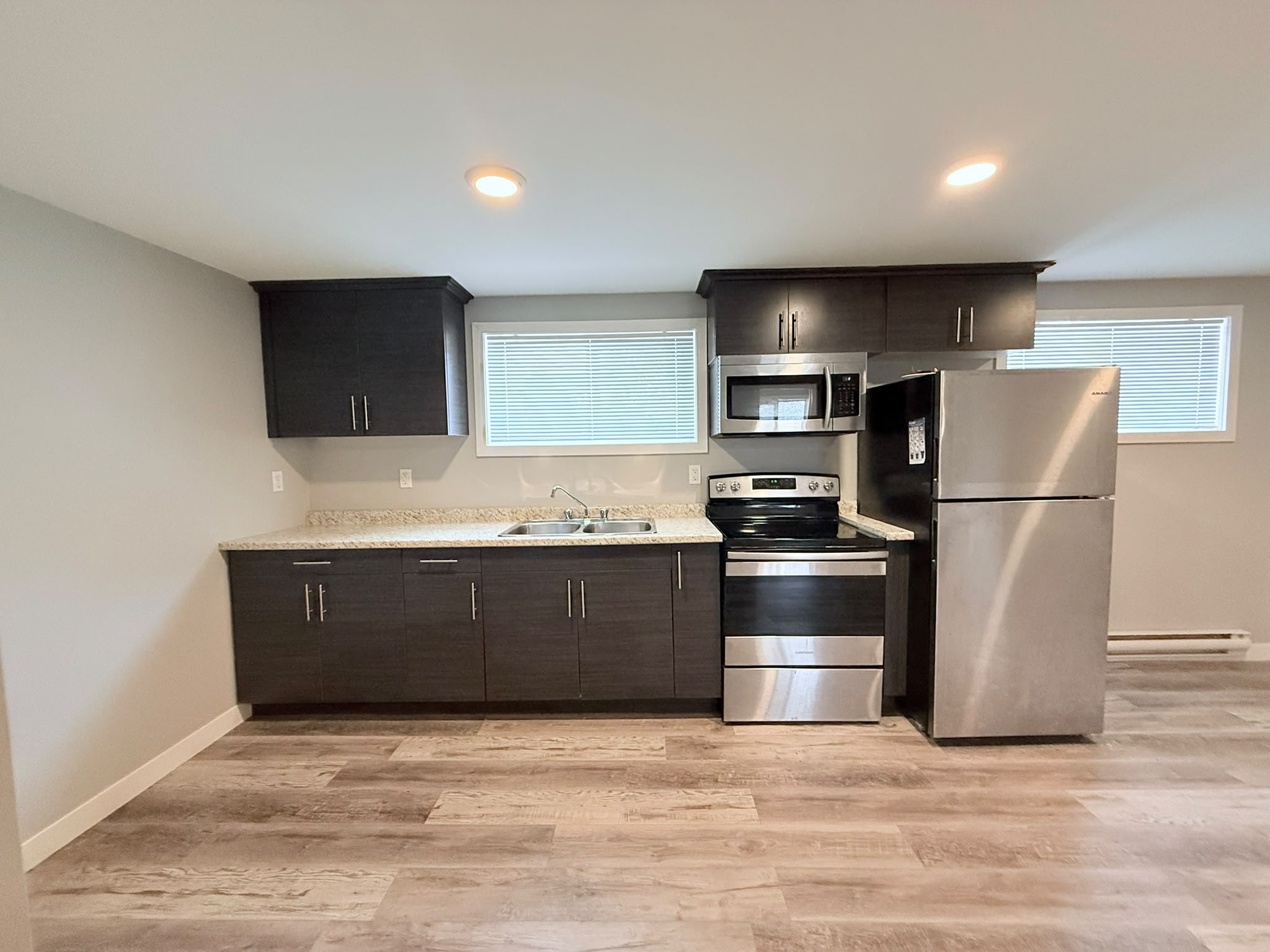 88 Grand Avenue East