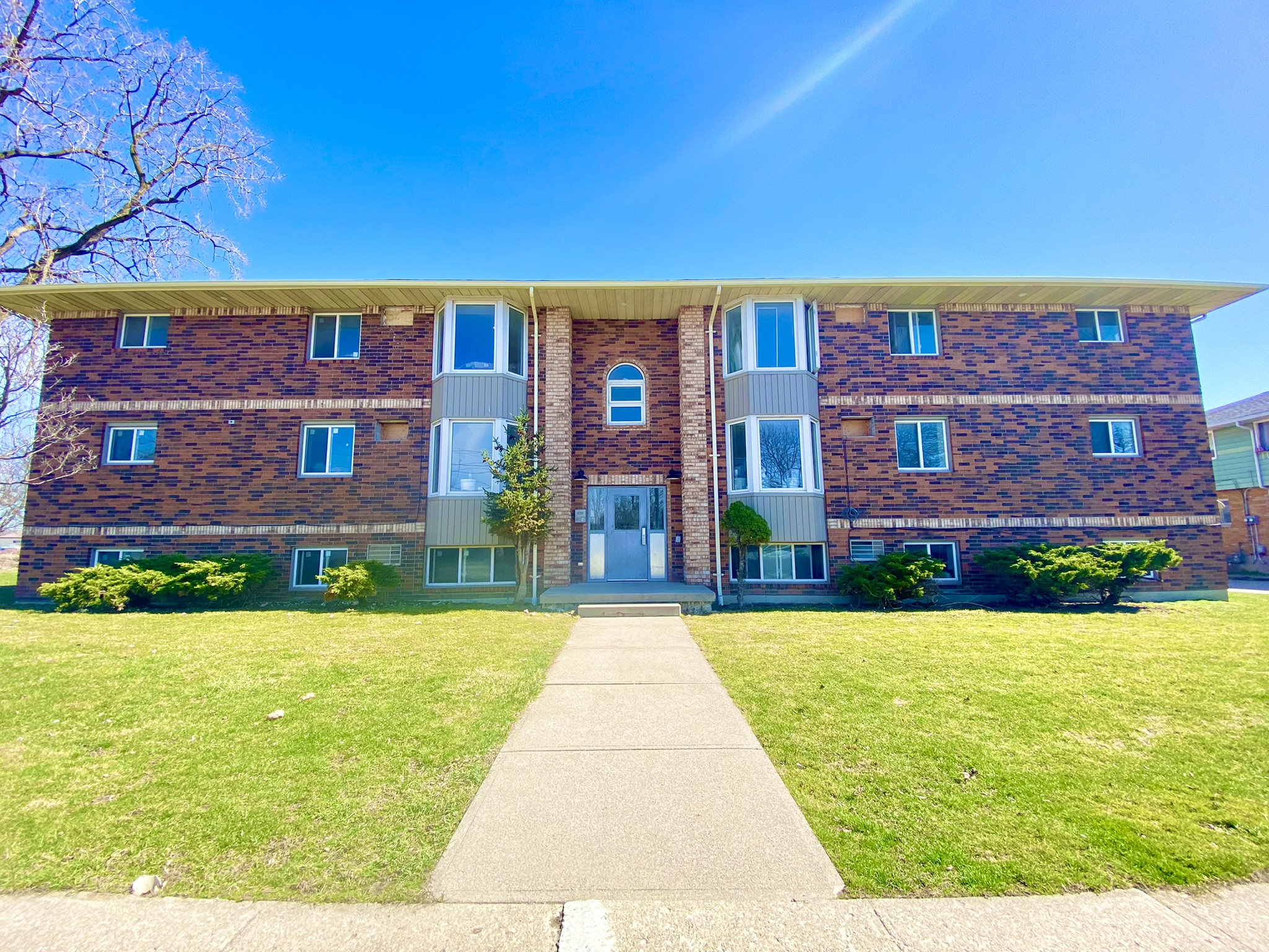 388 Park Avenue East - 103, Chatham, ON N7M 3W3 — photo 1